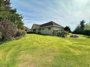 Photo 7- click for photo gallery